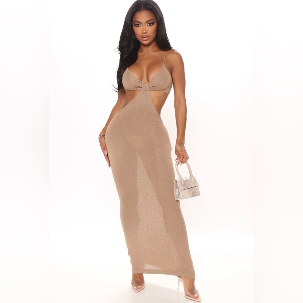 Walk on the beach maxi dress